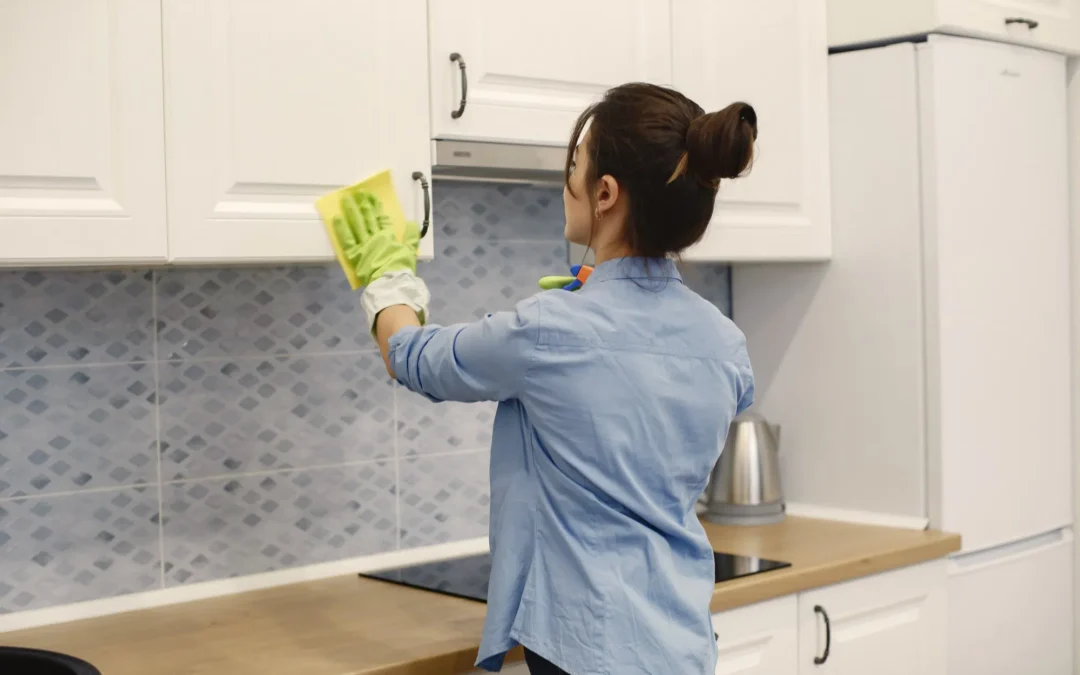 Step-by-Step Cabinet Cleaning Tips for Homeowners